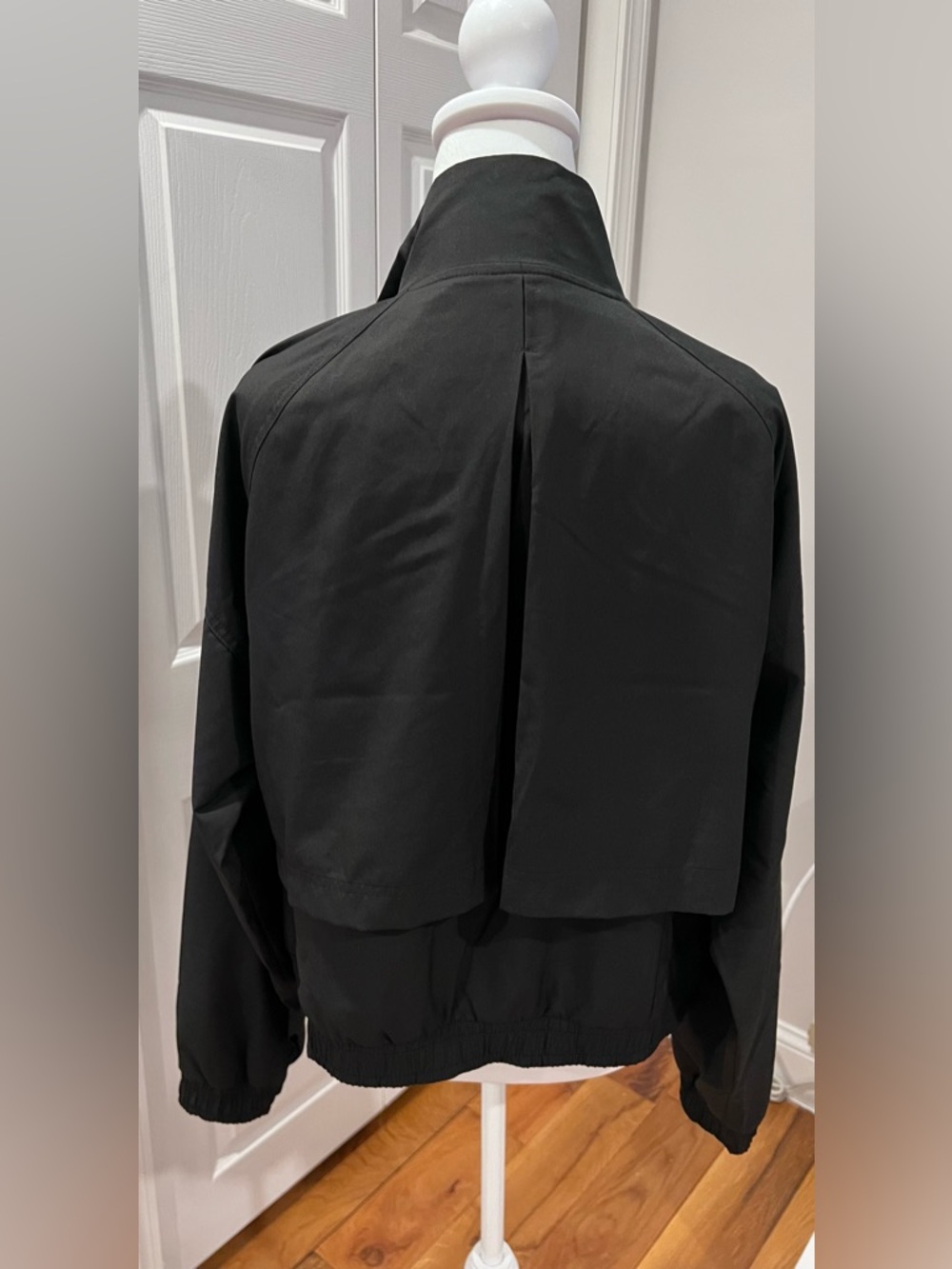 Old Navy Active Stretch Tech Jacket | Black | Large - Picture 4 of 11